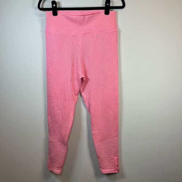 OFFLINE by Aerie Women's Main Squeeze High Waisted 7/8 Leggings Pink Textured XL - Picture 1 of 10